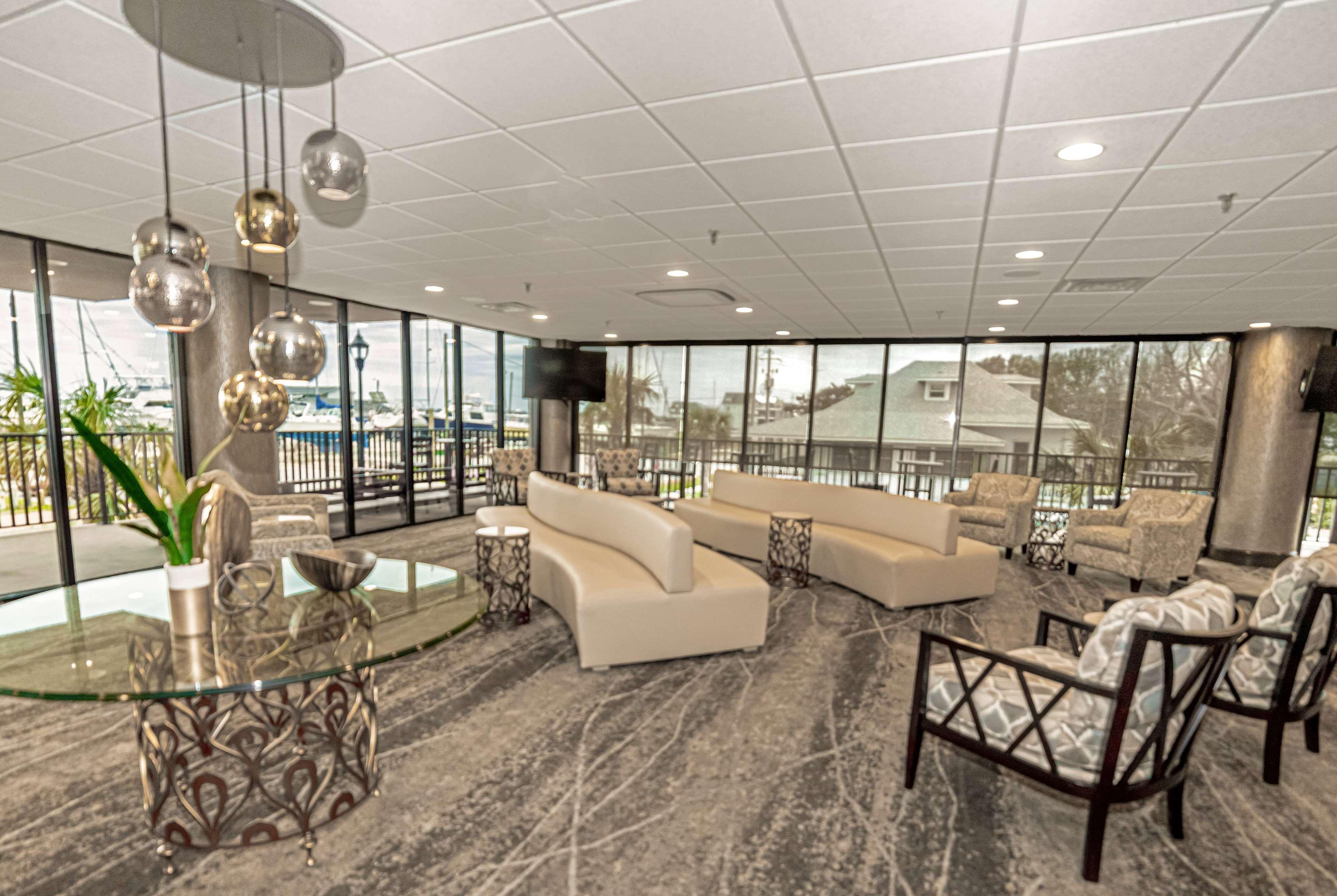 Bask Hotel At Big Rock Landing Morehead City Esterno foto