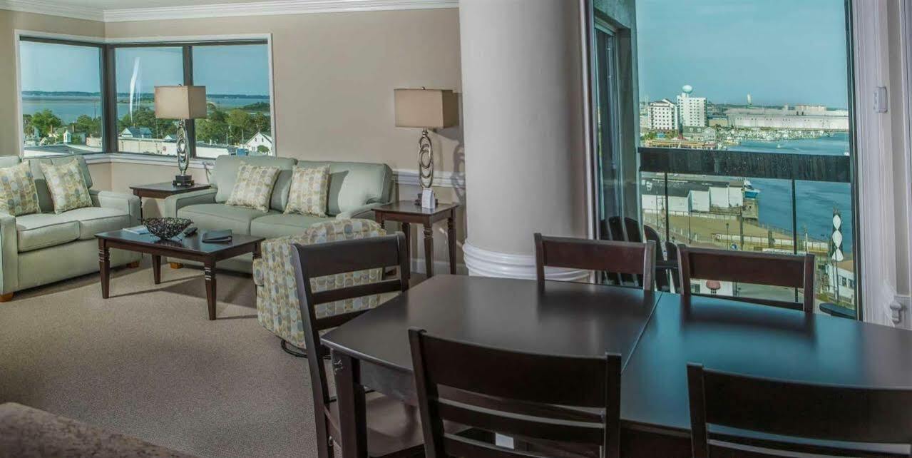 Bask Hotel At Big Rock Landing Morehead City Esterno foto