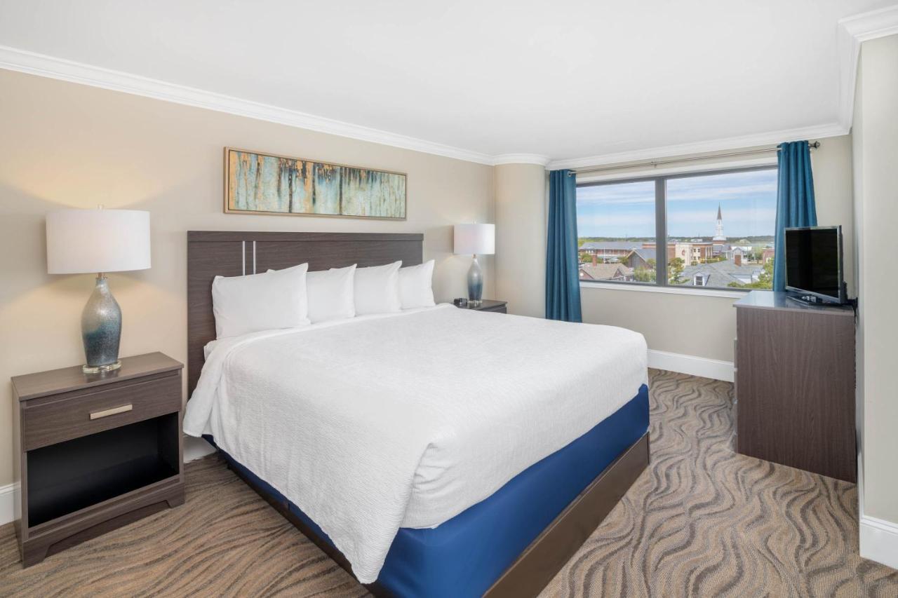 Bask Hotel At Big Rock Landing Morehead City Esterno foto
